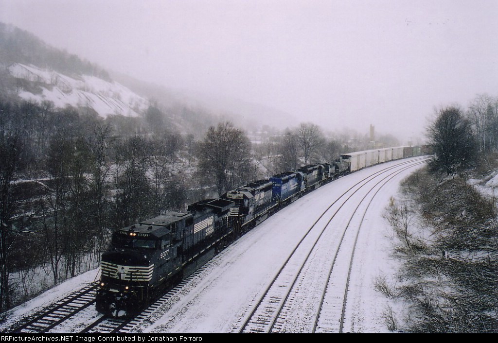 NS Train T-11A